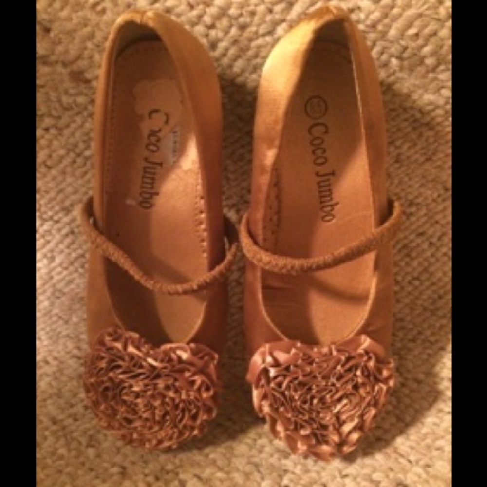Coco Jumbo Gold/Tan Satin Shoes
